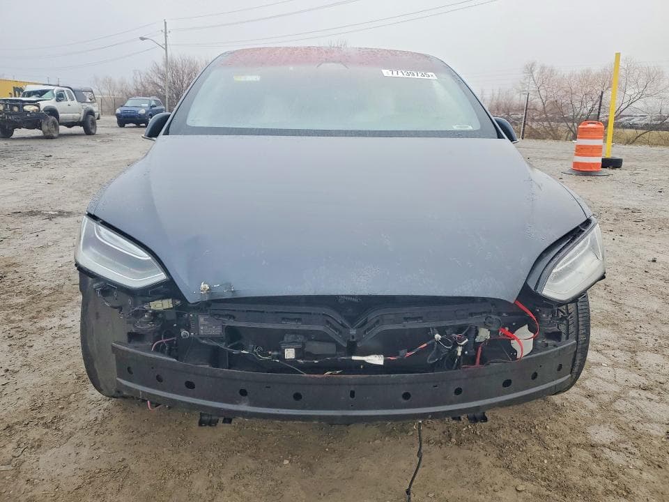 2017 TESLA MODEL X 5