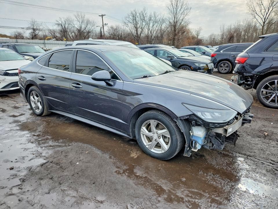 2020 HYUNDAI SONATA SE 4