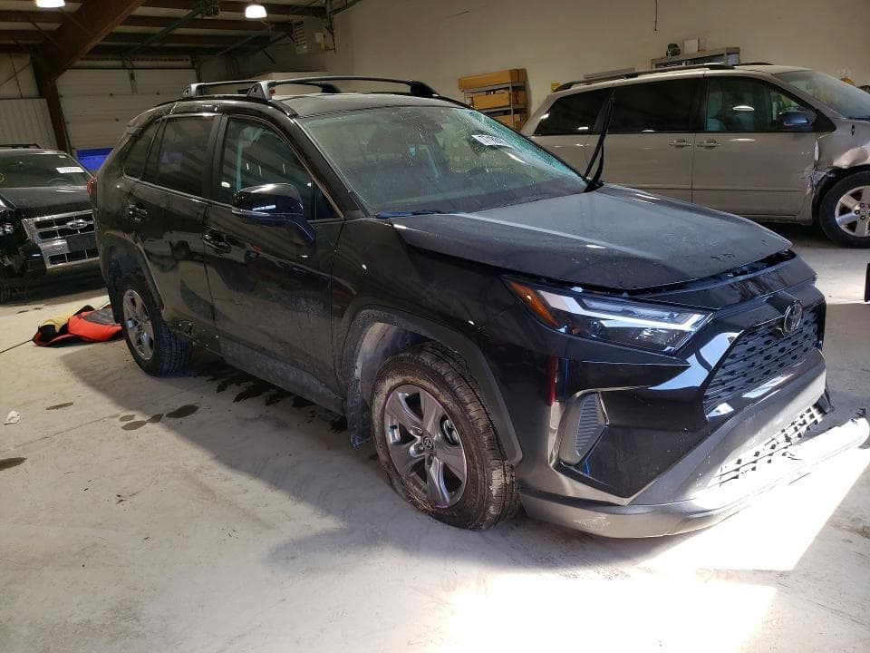 2025 TOYOTA RAV4 XLE XLE 4