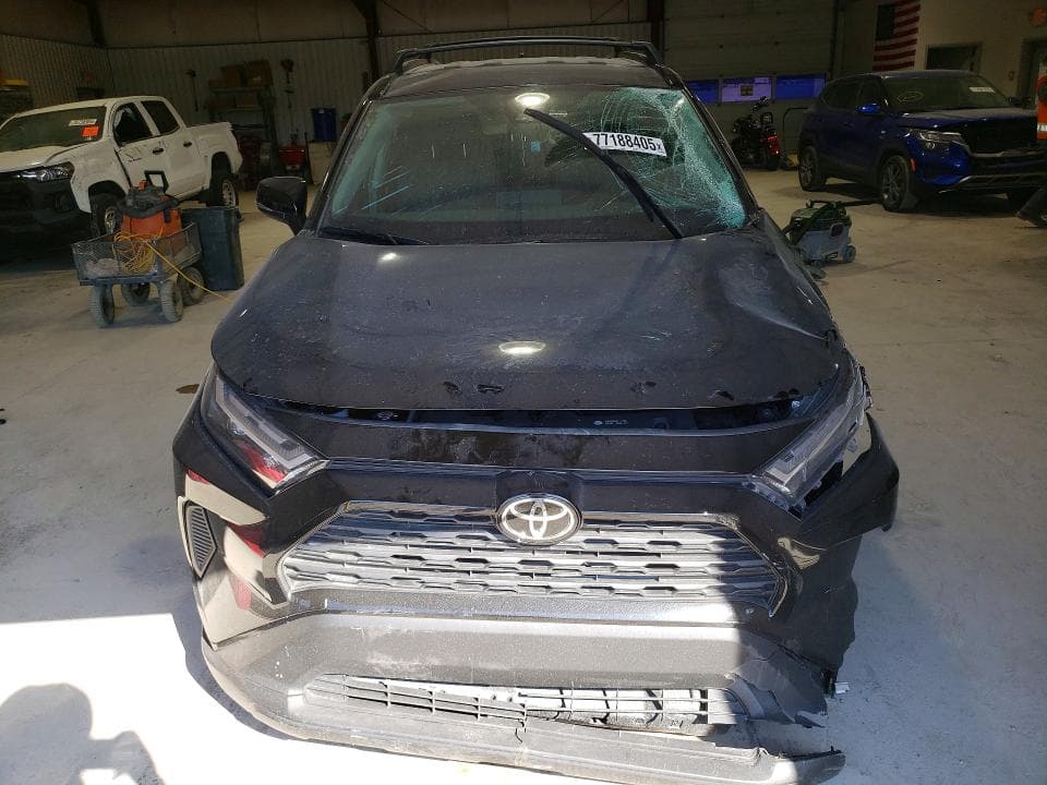 2025 TOYOTA RAV4 XLE XLE 5