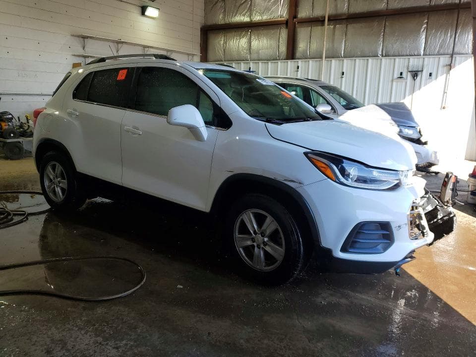 2020 CHEVROLET TRAX 1LT 4
