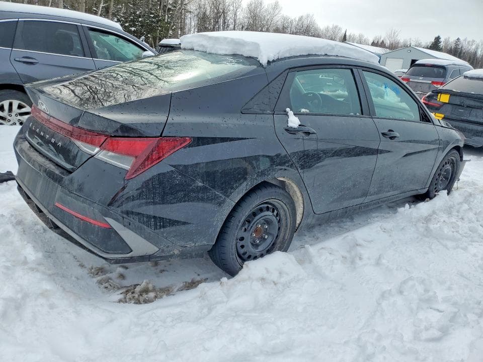 2025 HYUNDAI ELANTRA SEL SPORT 3
