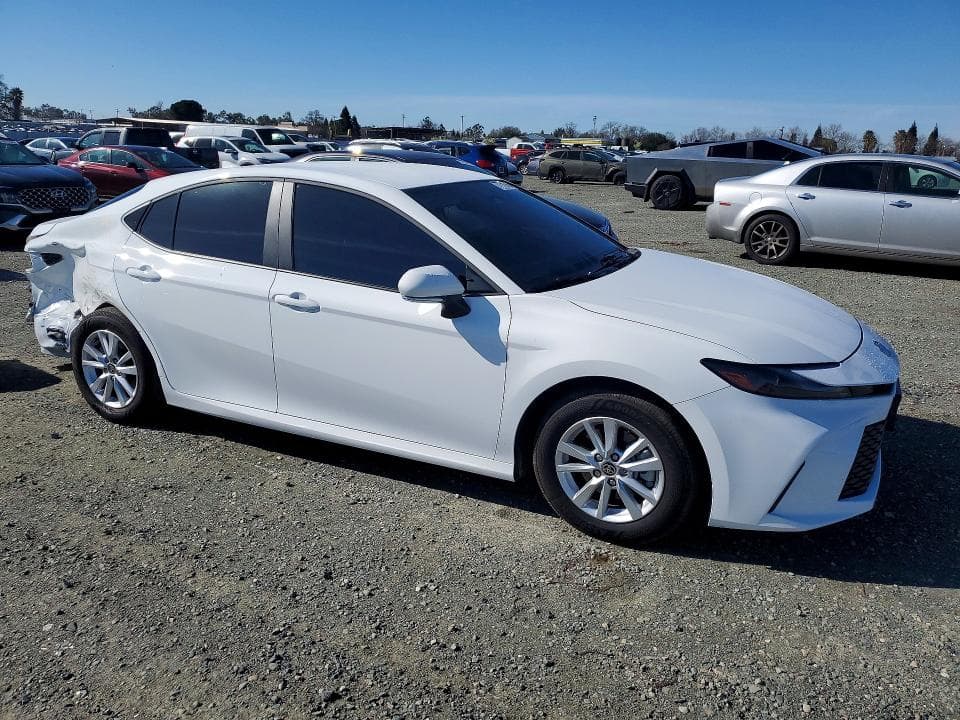 2025 TOYOTA CAMRY LE 4