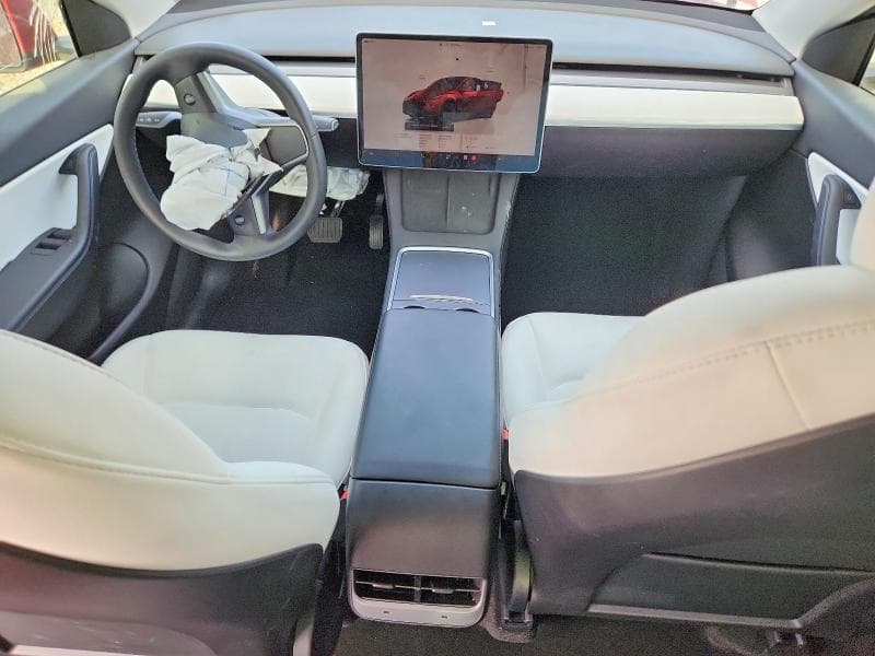 2022 TESLA MODEL Y 8