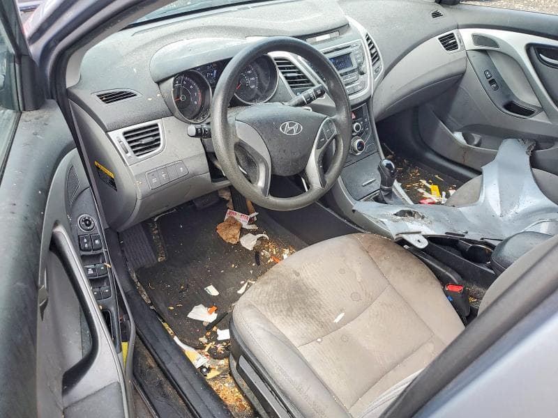 2016 HYUNDAI ELANTRA SE 8