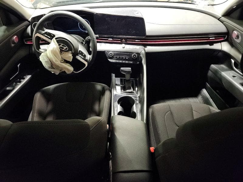 2024 HYUNDAI ELANTRA SEL 8