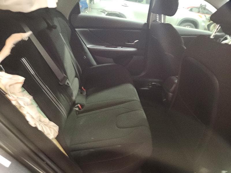 2024 HYUNDAI ELANTRA SEL 10