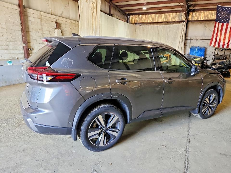 2024 NISSAN ROGUE SL 3