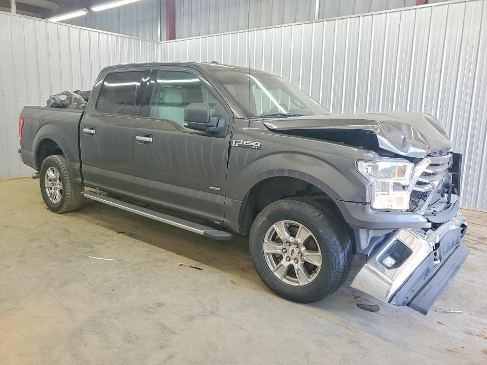 2017 FORD F150 SUPERCREW 4
