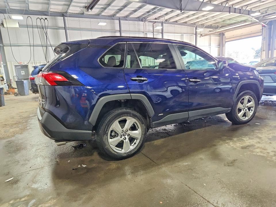 2021 TOYOTA RAV4 HYBRID 3