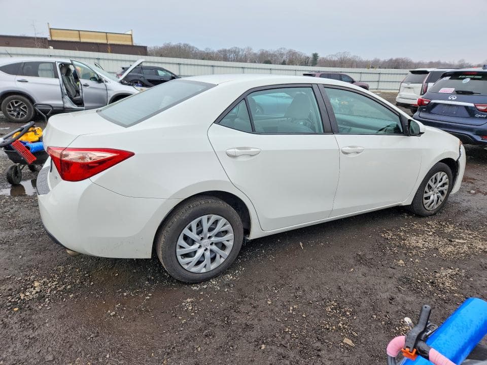 2018 TOYOTA COROLLA L 3