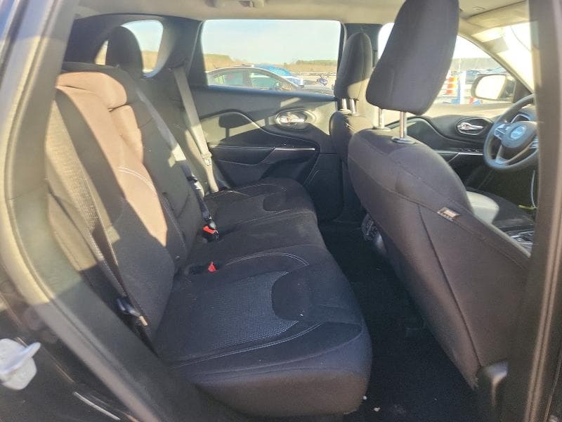 2019 JEEP CHEROKEE 12