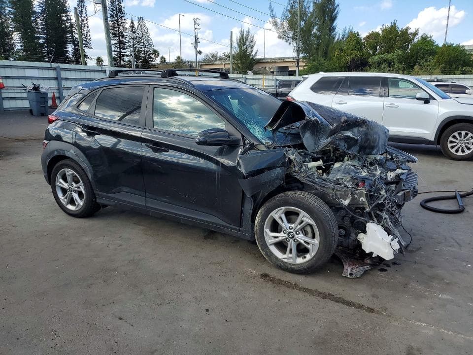 2022 HYUNDAI KONA SEL 4