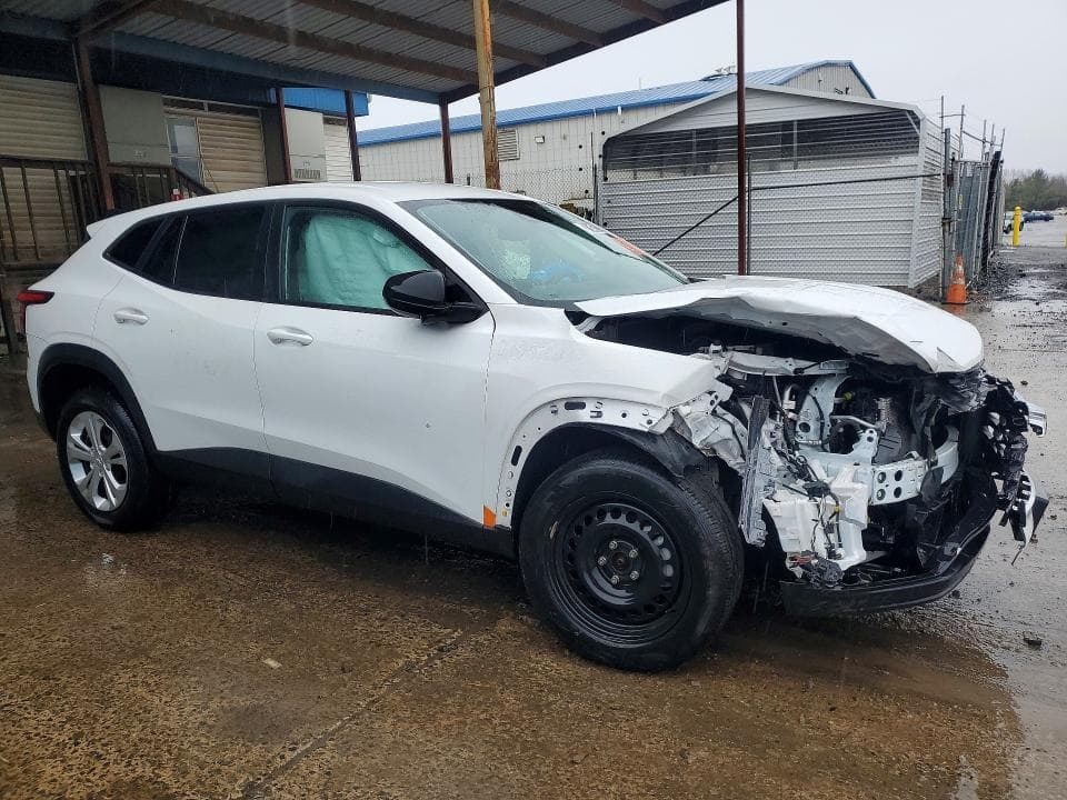 2024 CHEVROLET TRAX LS 4