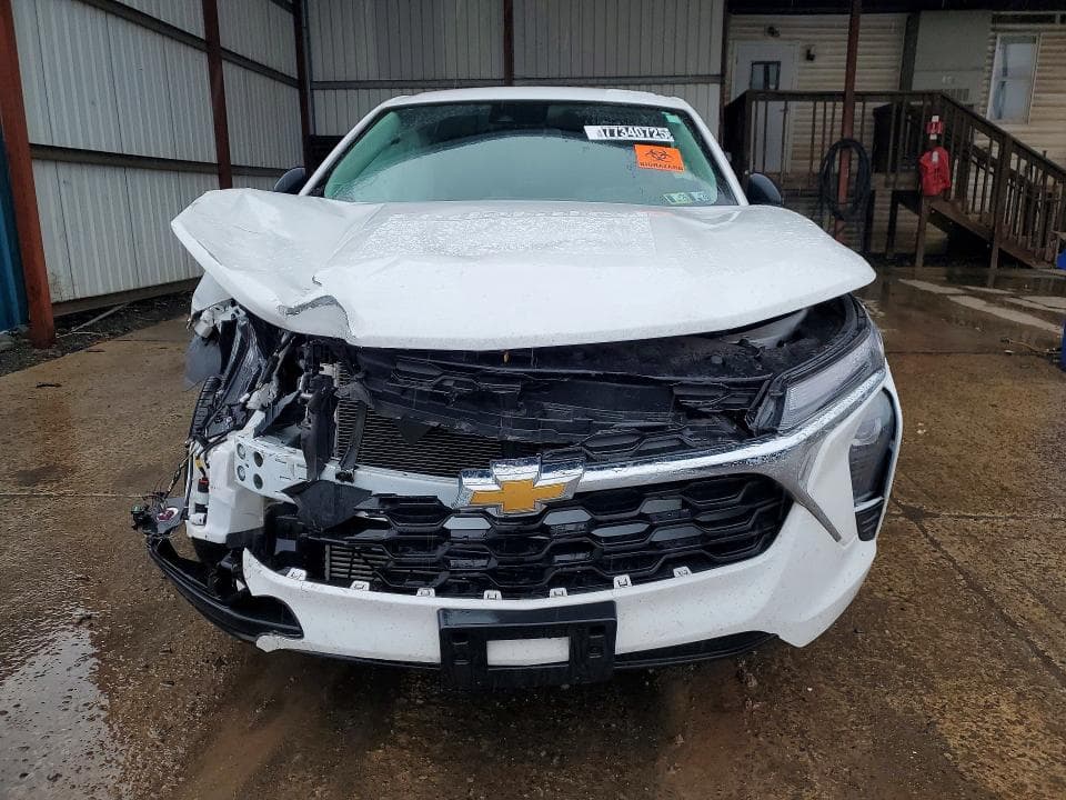 2024 CHEVROLET TRAX LS 5