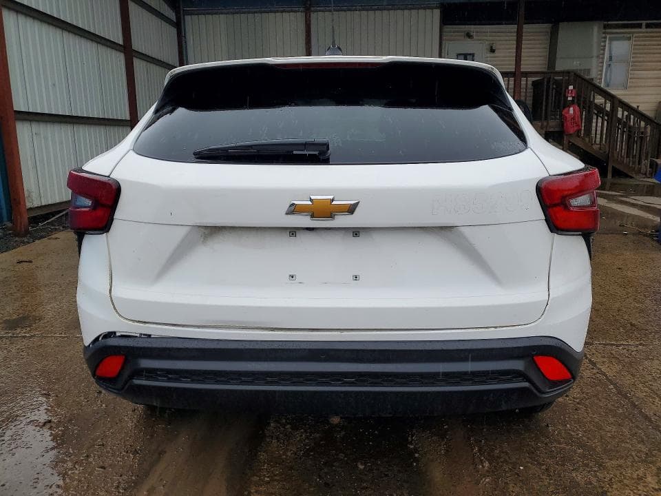 2024 CHEVROLET TRAX LS 6