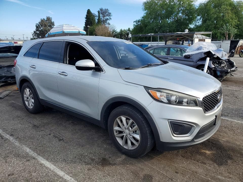 2016 KIA SORENTO L 4