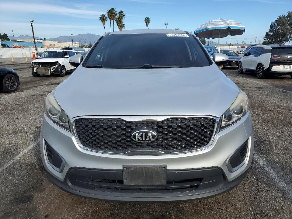 2016 KIA SORENTO L 5