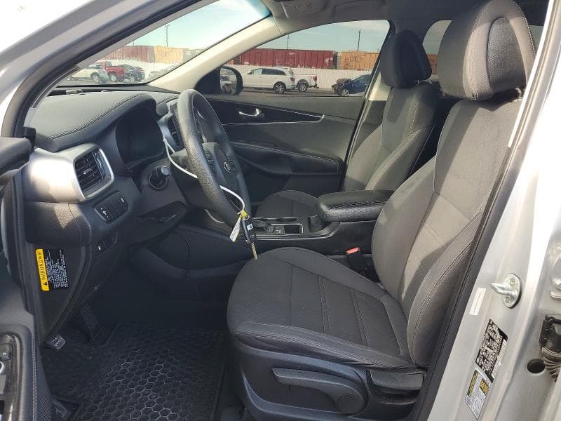 2016 KIA SORENTO L 7
