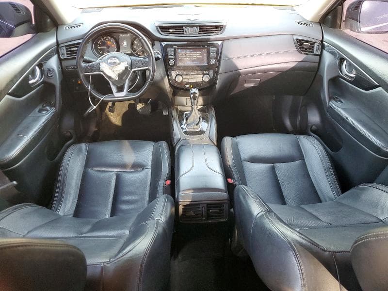 2017 NISSAN ROGUE SL 8