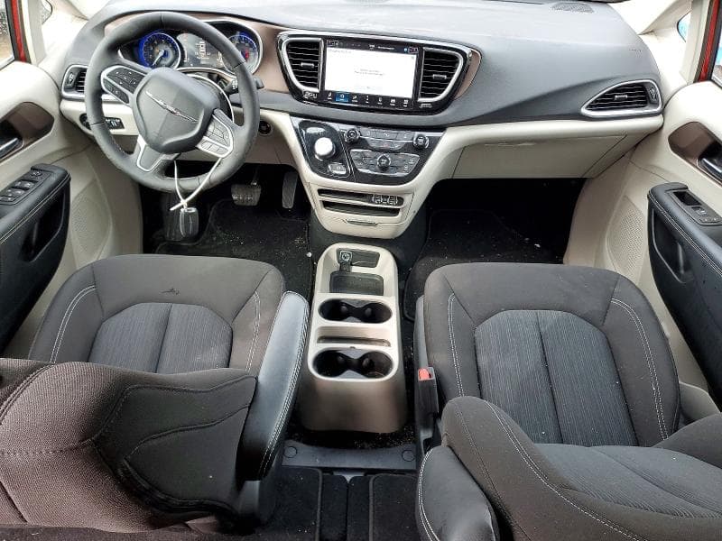 2024 CHRYSLER GRAND CARAVAN SXT 8