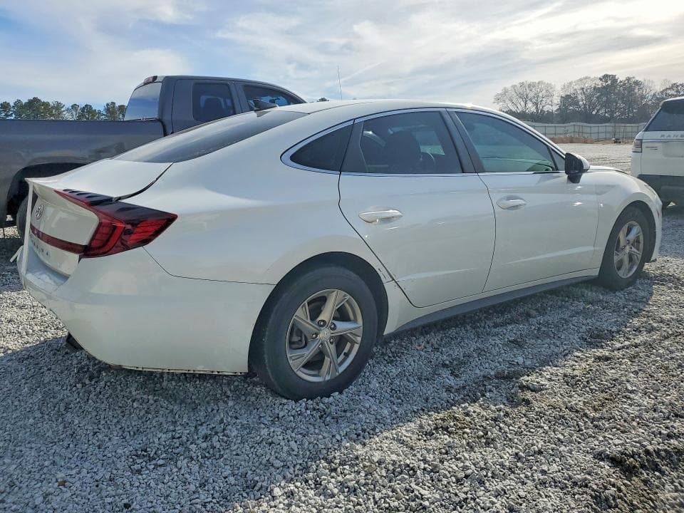 2021 HYUNDAI SONATA SE 3