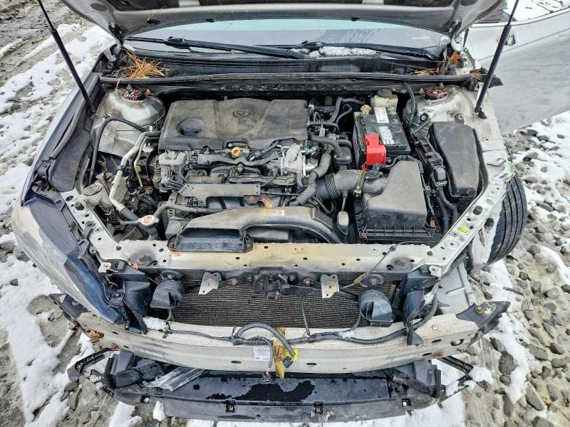 2018 TOYOTA CAMRY L L 11