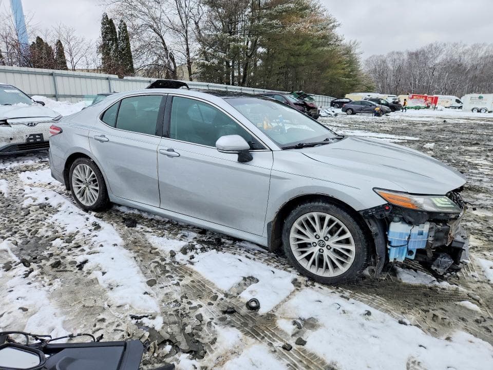 2018 TOYOTA CAMRY L L 4