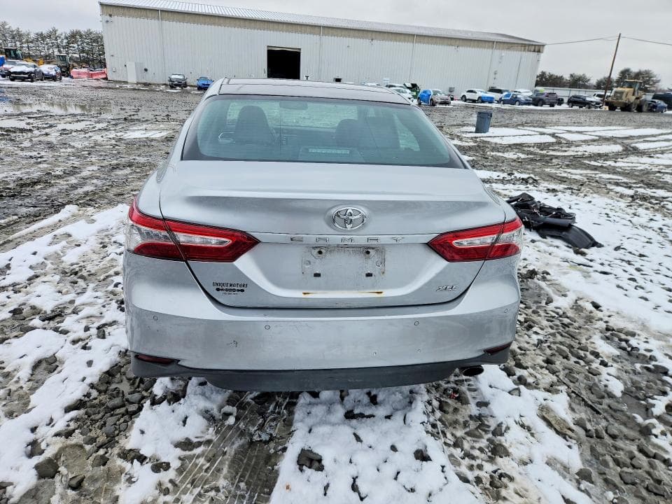 2018 TOYOTA CAMRY L L 6