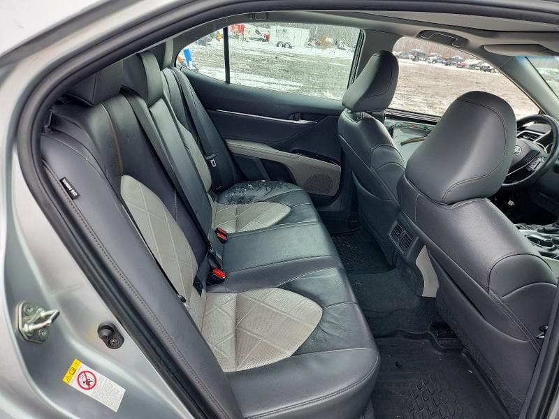 2018 TOYOTA CAMRY L L 10