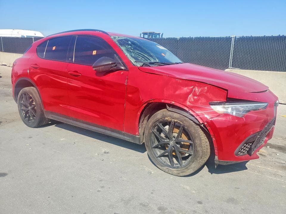 2021 ALFA ROMEO STELVIO SPORT SPORT 5