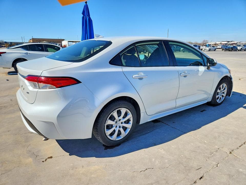 2022 TOYOTA COROLLA LE LE 3