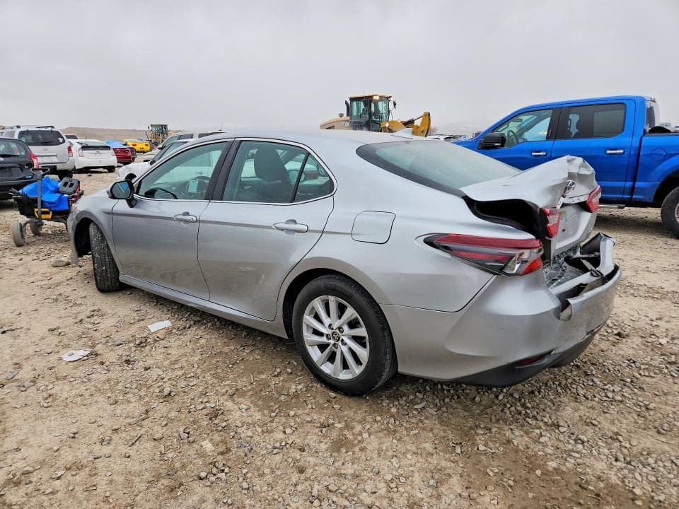 2022 TOYOTA CAMRY LE 2