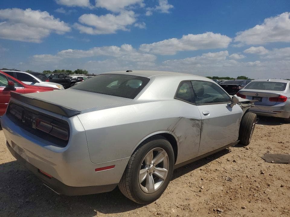 2023 DODGE CHALLENGER SXT 3