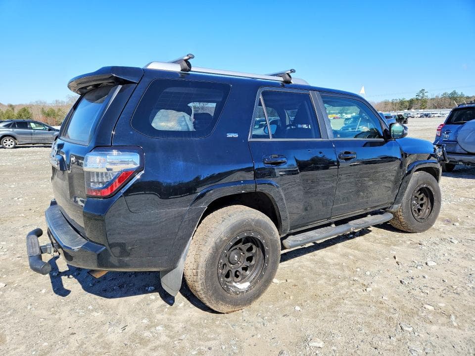 2016 TOYOTA 4RUNNER SR5 3