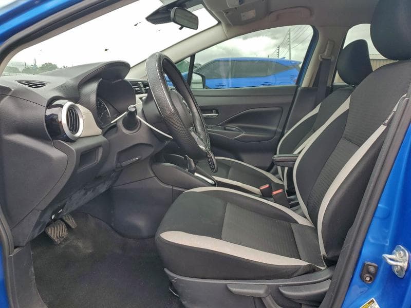 2020 NISSAN VERSA SV SV 8