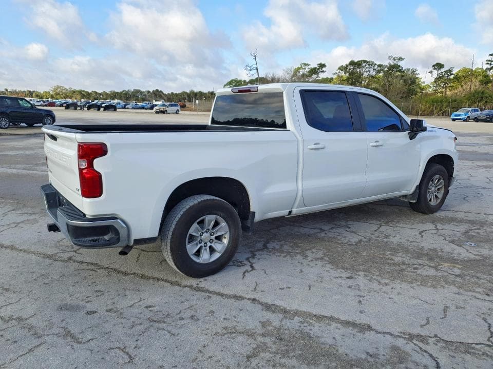 2023 CHEVROLET SILVERADO K1500 LT 3