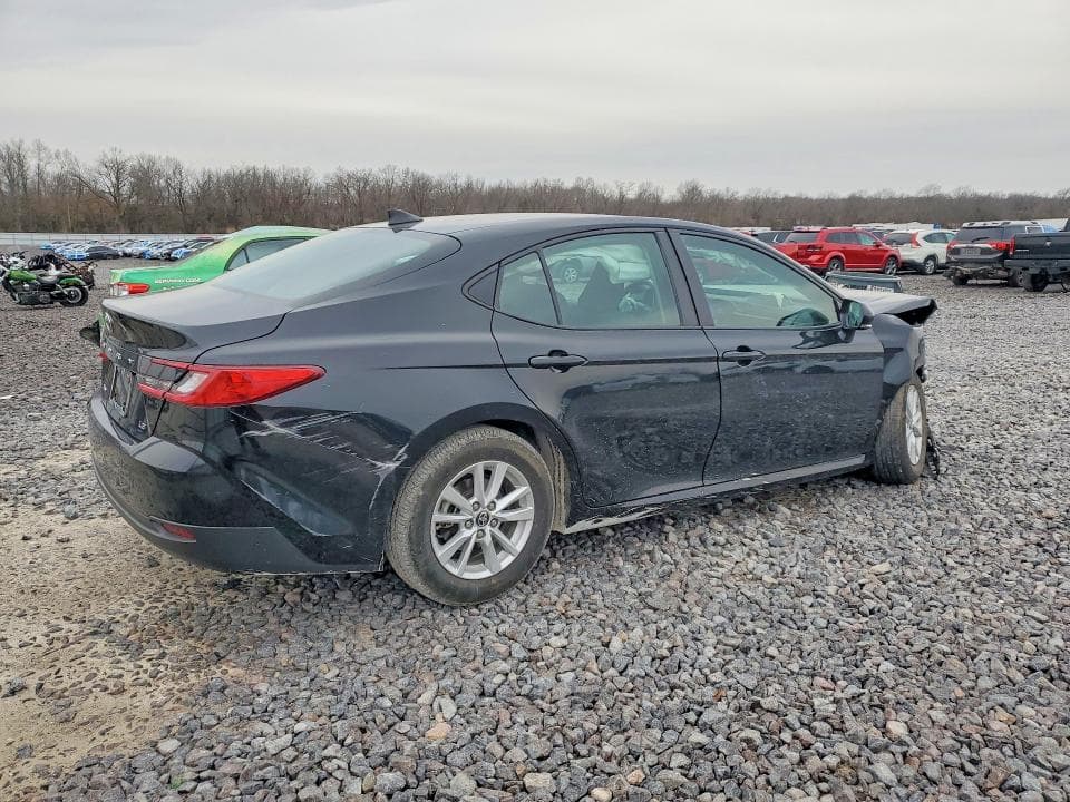 2025 TOYOTA CAMRY LE 3