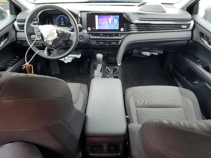 2025 TOYOTA CAMRY LE 8
