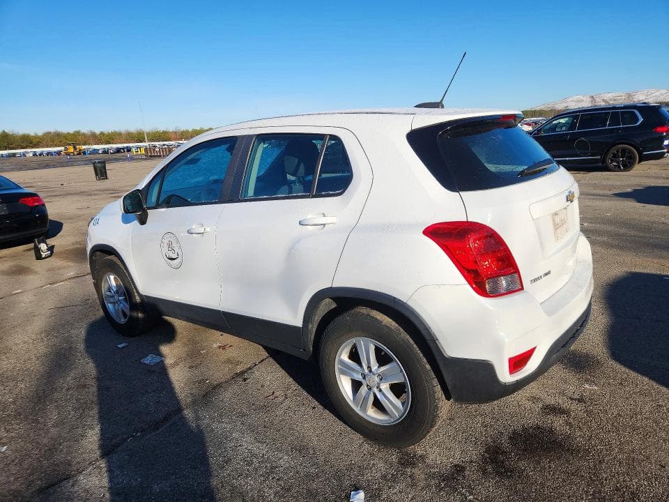 2021 CHEVROLET TRAX LS 2