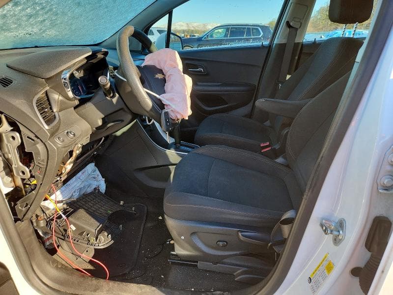 2021 CHEVROLET TRAX LS 7