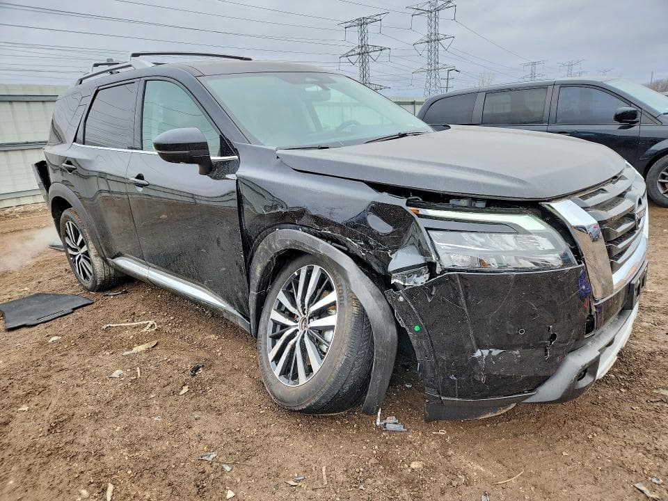 2025 NISSAN PATHFINDER PLATINUM 4