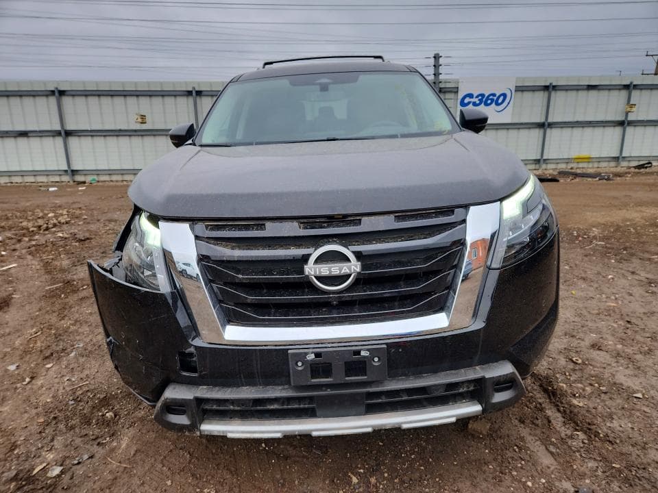 2025 NISSAN PATHFINDER PLATINUM 5