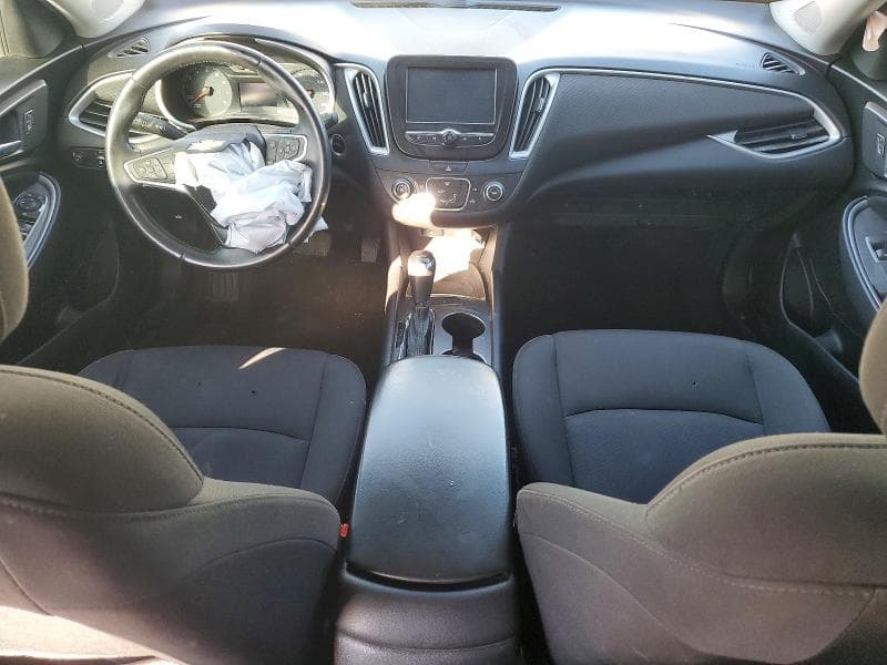 2018 CHEVROLET MALIBU LS 8