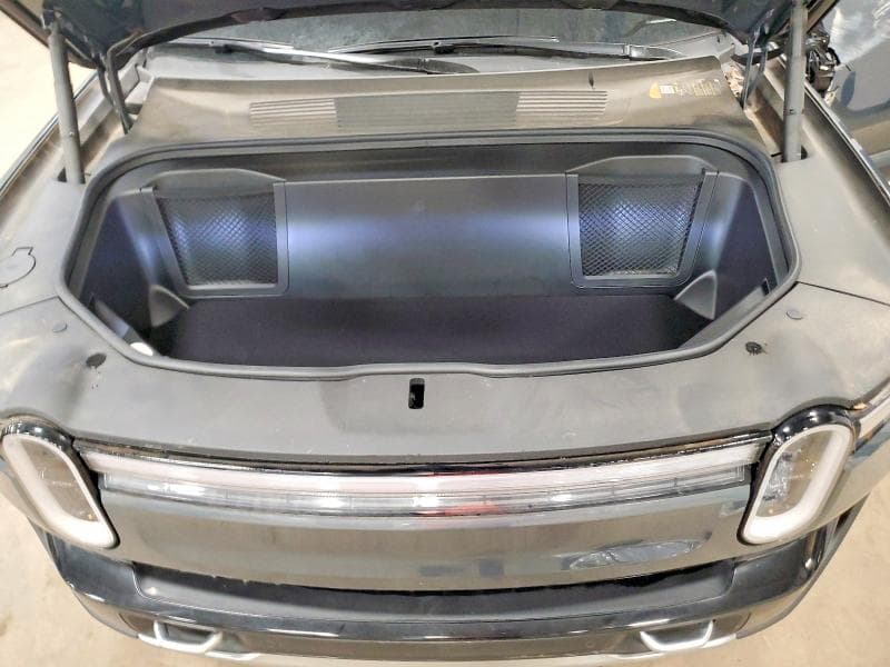 2025 RIVIAN R1S ADVENTURE 12