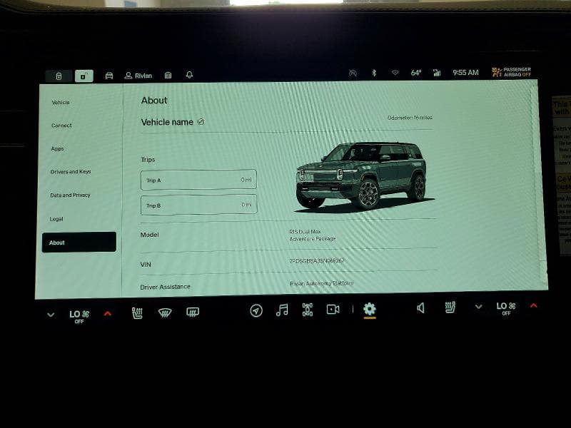 2025 RIVIAN R1S ADVENTURE 9