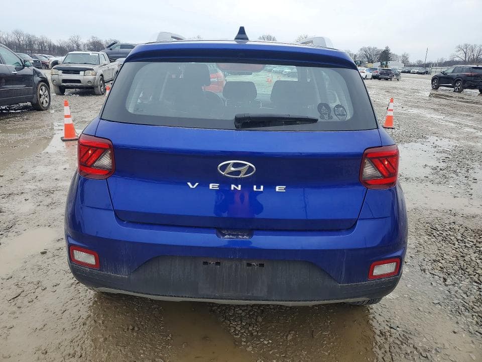 2022 HYUNDAI VENUE 6
