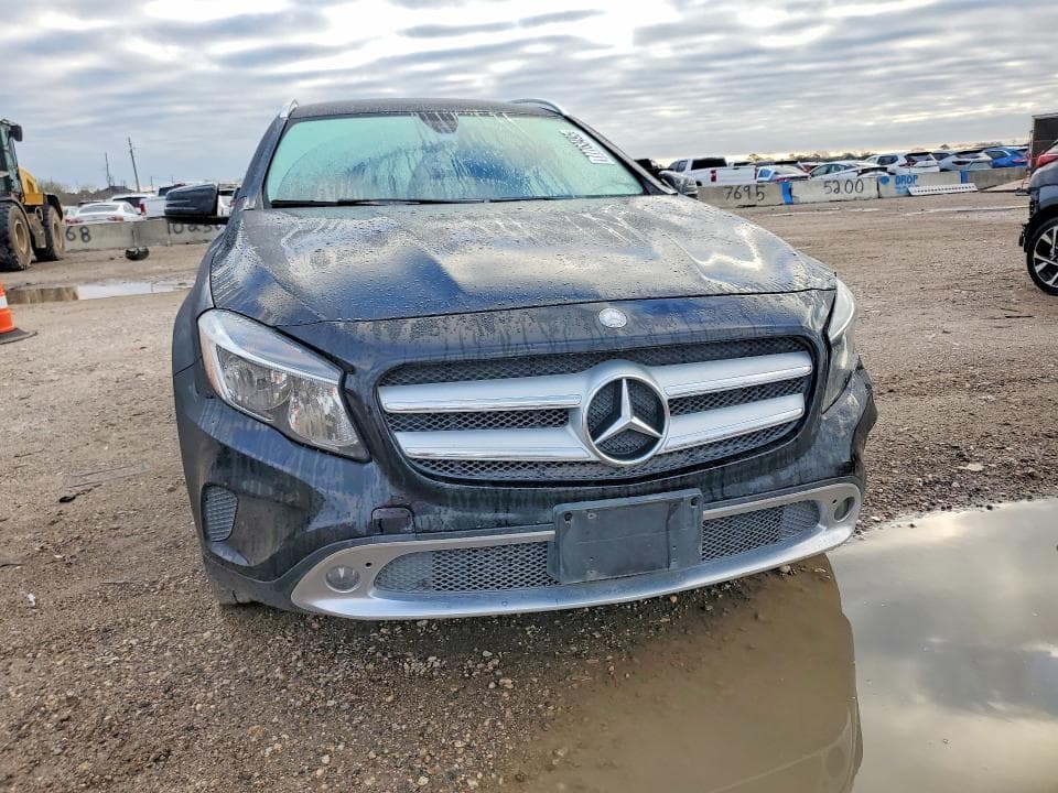 2017 MERCEDES-BENZ GLA 250 250 5