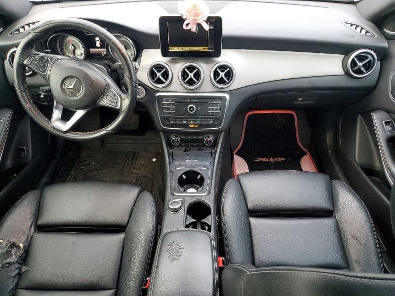 2017 MERCEDES-BENZ GLA 250 250 8