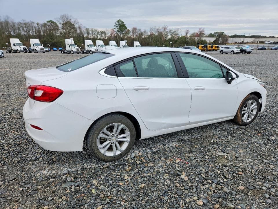 2019 CHEVROLET CRUZE LT LT 3